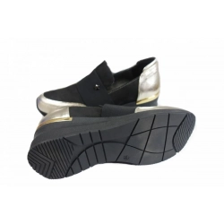 SKÓRZANE POLSKIE Sneakersy koturn 5 cm 38