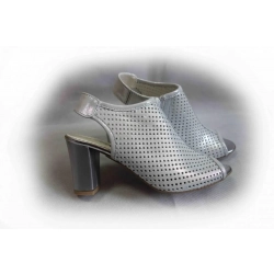 Skórzane sandałki FASHION obcas H ażur srebro 39