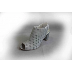 Skórzane sandałki FASHION obcas H ażur srebro 37