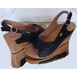 czarne SANDAŁY koturn 8 CM nr. 39