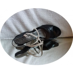 ŚLICZNE CZARNE skórzane sandałki paski teg G ob.7 n 42