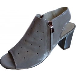Skórzane sandałki FASHION obcas H ażur złoto 44