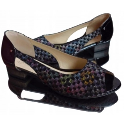SKÓRZANE sandałki czarne SZEROKIE teg. H 45