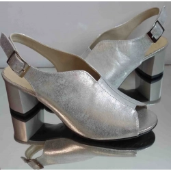 Skórzane sandałki FASHION obcas tęg.G H srebro 38