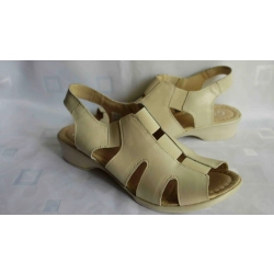 SKÓRZANE sandały damskie GUMY szersze 38