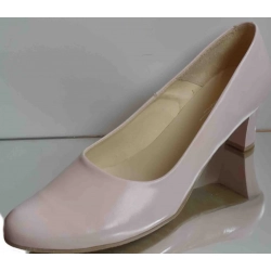 Skórzane czółenko pudrowy róz na szersza stopę TEG H 38