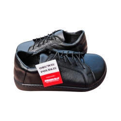 Wygodne skórzane półbuty Moskała czarne tęg G nr.38