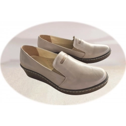 Czółenka damskie ze skóry cappuccino obc.4cm nr.37