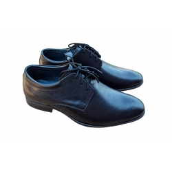 Wygodne skórzane półbuty dziecięce Moskała czarne tęg G nr.35