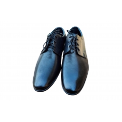 Wygodne skórzane półbuty dziecięce Moskała czarne tęg G nr.35