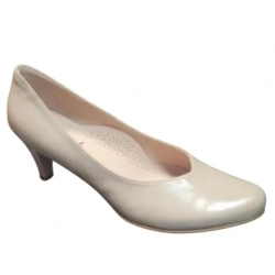 SKÓRZANE czółenko beżowe szpilki szersze 41