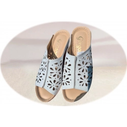 Skórzane damskie białe klapki ob.8cm nr.39