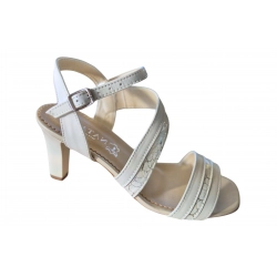 Sandały damskie ze skóry ecru obcas 8cm nr.39