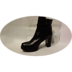 Botki damskie czarne  obcas 8,5cm nr.39