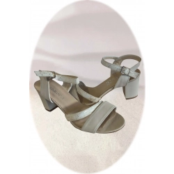 Sandały damskie ze skóry beż obcas 6cm nr.37