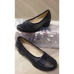 Czółenka damskie granat koturn 3,5 cm nr.36