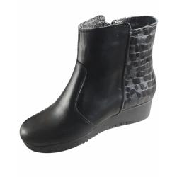 Botki skórzane CZARNE KOTURN 4 CM na szersza stopę 40