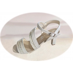 Sandały damskie ze skóry ecru obcas 7cm nr.38