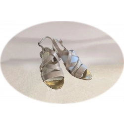 Sandały damskie skórzane beżowe obcas 6 cm nr..38