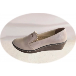 Czółenka damskie ze skóry cappuccino obc.4cm nr.37