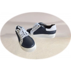 Skórzane buty sportowe  granat podeszwa 4cm nr..37