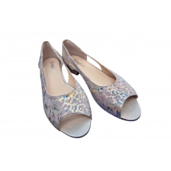 Filipczyk szerokie złote sandały obc.2 cm nr.37