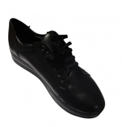 Pólbuty  SZNUROWANE czarne na  szerszą stopę teg G1/2 40